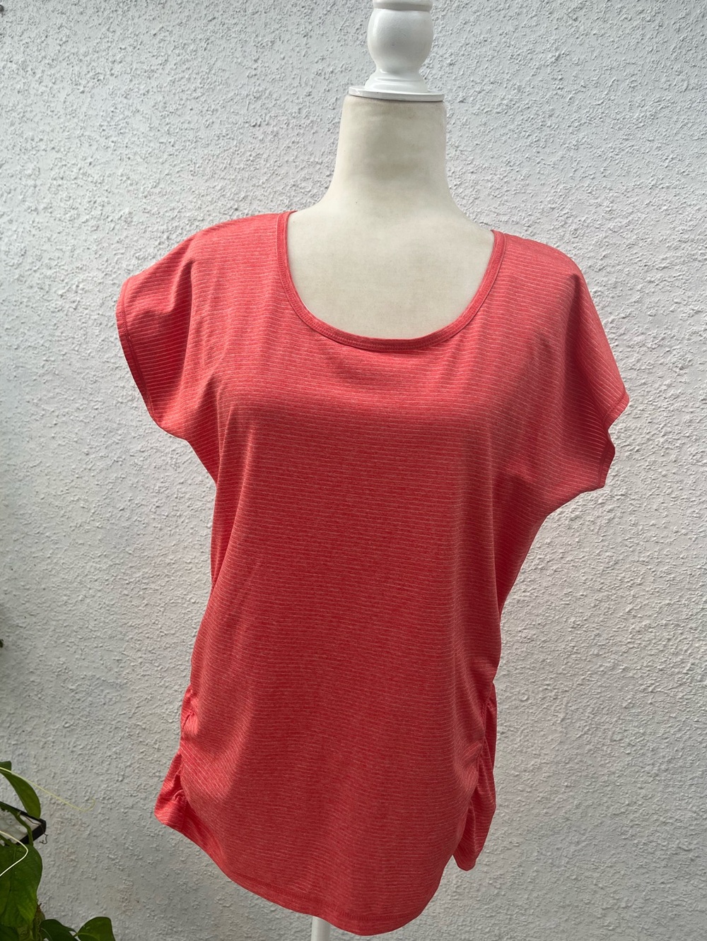 Eddie Bauer Women’s Travex short-sleeve shirt SZ: L